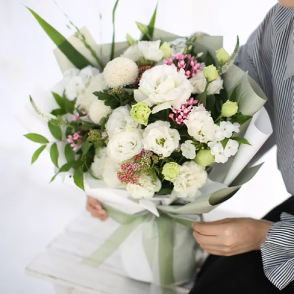 Pure Heart Bouquet 3